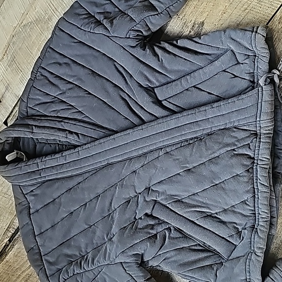 Free People Movement Puffy Wrap style jacket - Picture 4 of 7